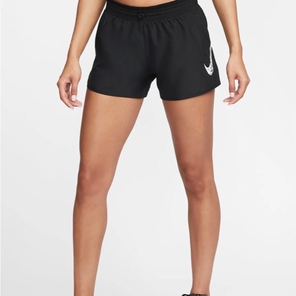 Women's Nike Dri-FIT Swoosh Mid-Rise Running Shorts Size XS - Picture 4 of 4